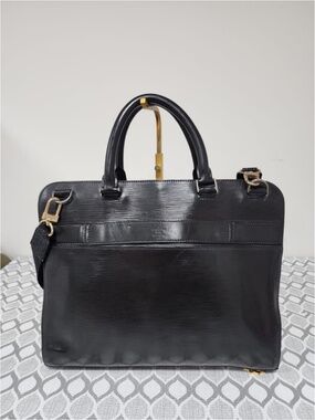 Authentic LOUIS VUITTON Epi Leather Bassano MM Briefcase Bag Black